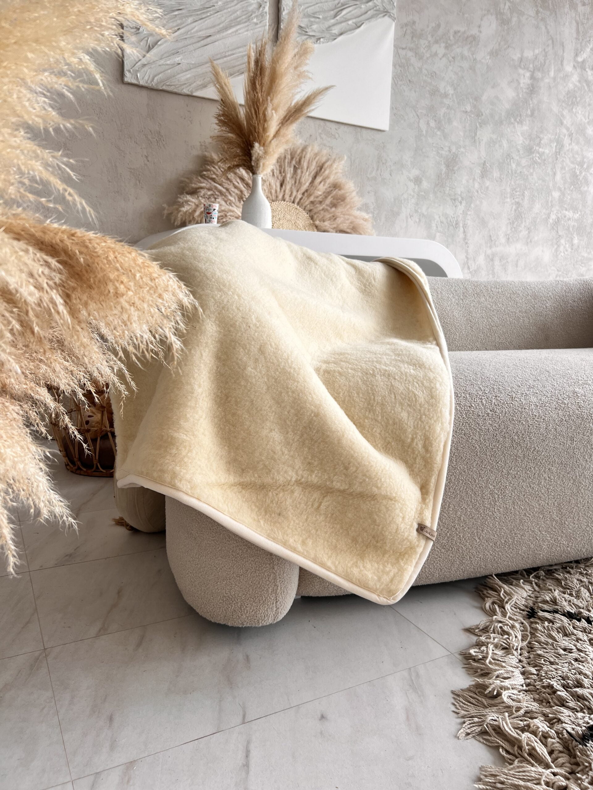 The Cozy Comfort of Wool Blankets: A Buying Guide