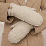 Women’s lambswool mittens, Zaffiro