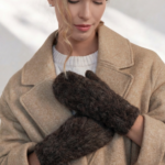 Dark brown 100% dog wool mittens “unisex”, WoolLando