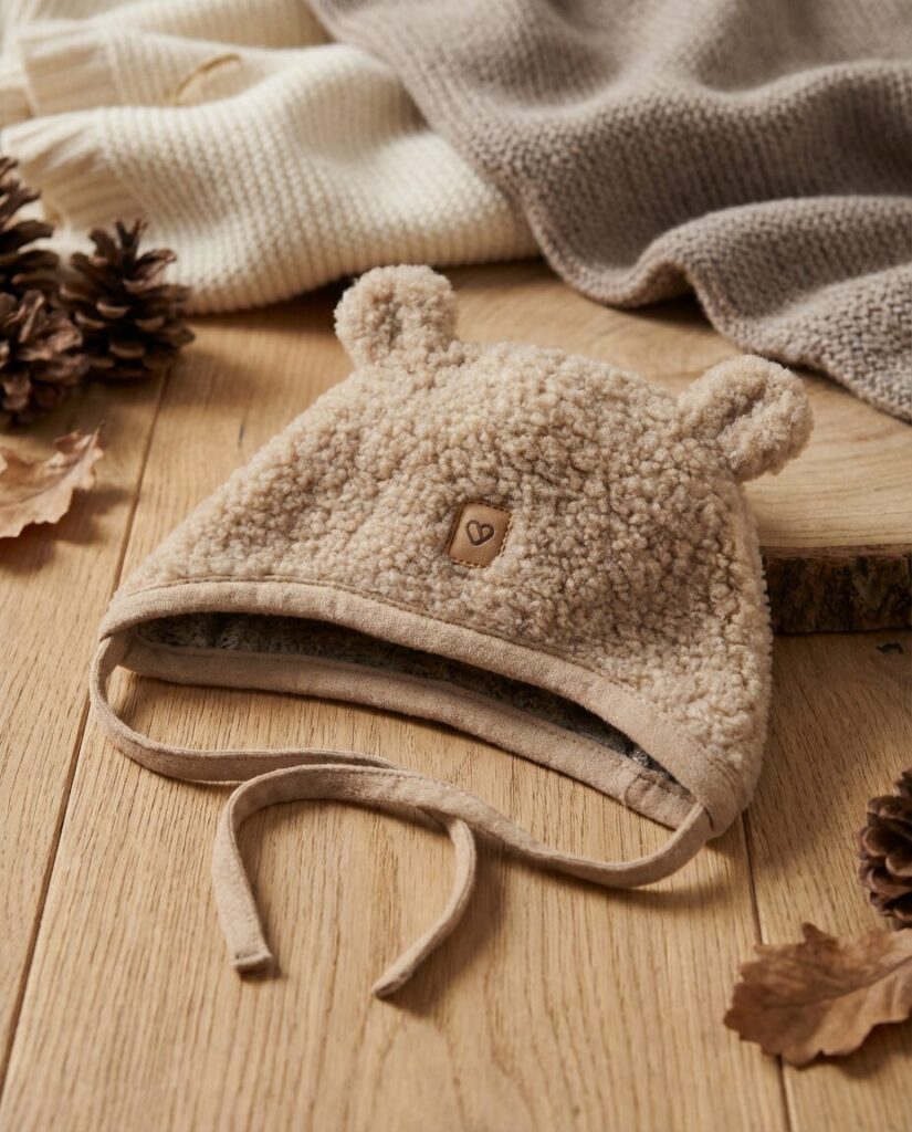 Children’s brown lamb wool hat with ears, Zaffiro