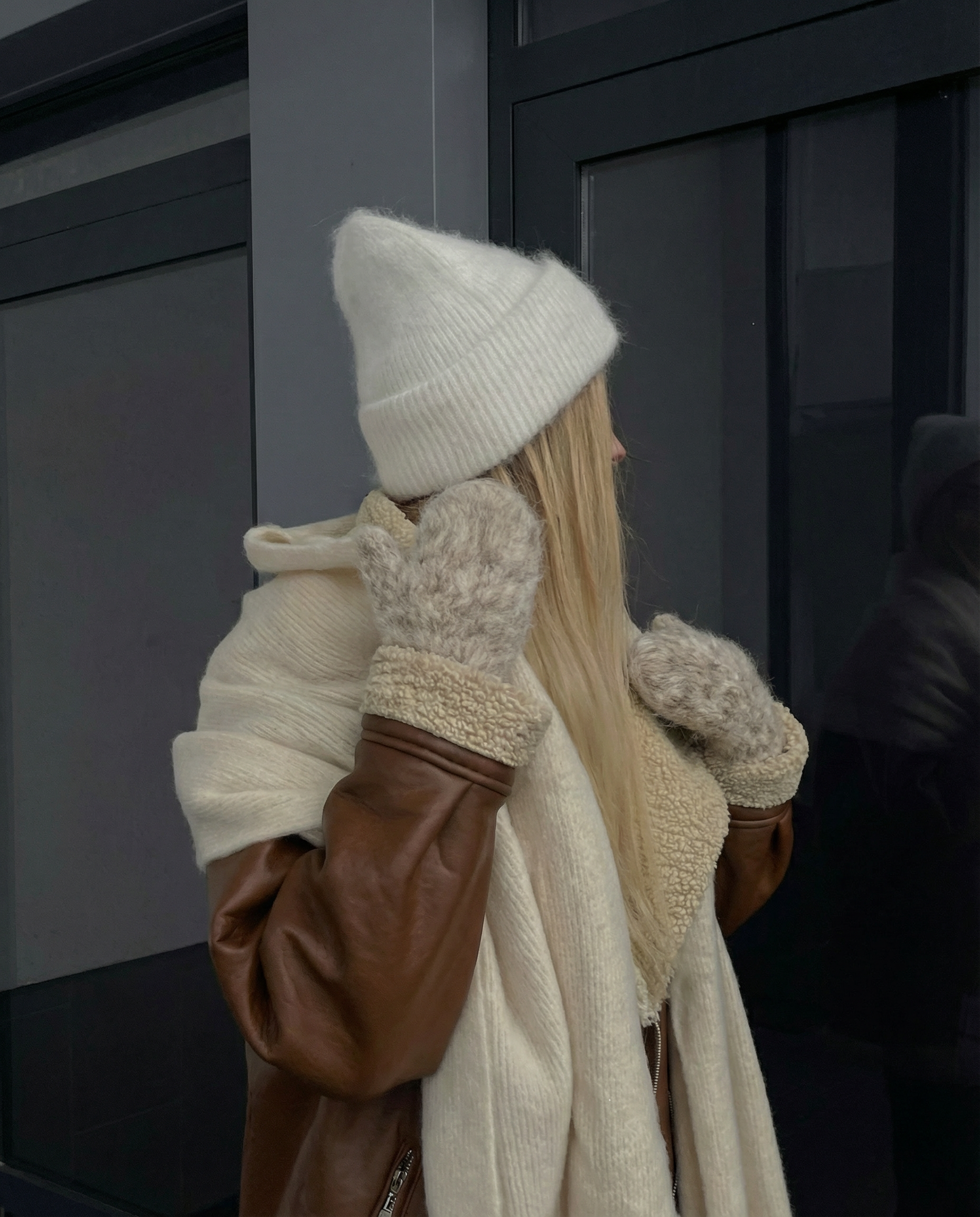 Grey 100% dog wool mittens “unisex”, WoolLando